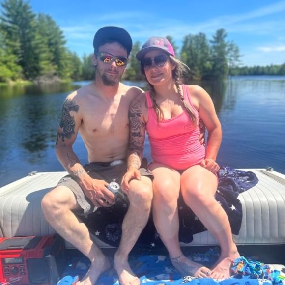 Meet your Posher, Mindy - Picture 1 of 1